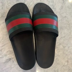 Mens Gucci Rubber Slide Sandal